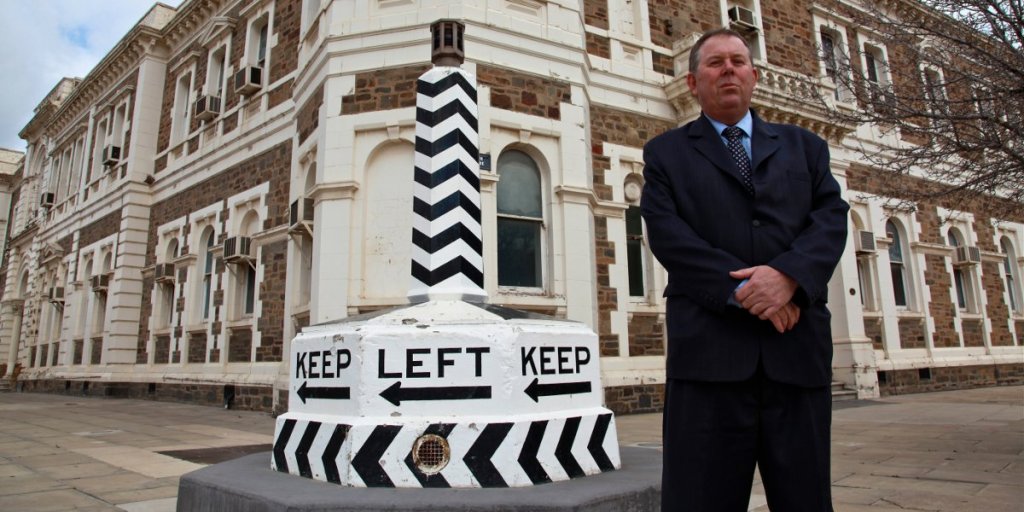 Port Adelaide-Enfield Mayor Gary Johanson will run again for the state seat of Port Adelaide.