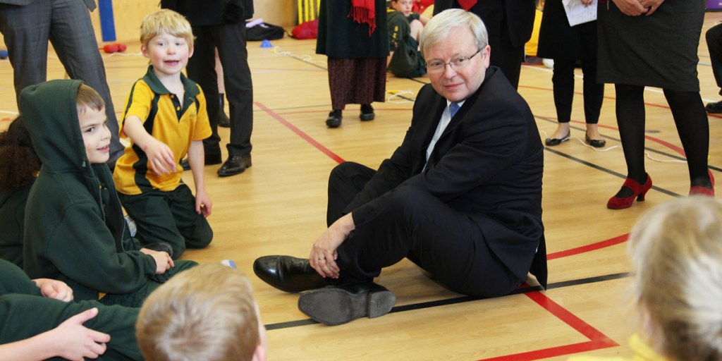 Comeback kid: Kevin Rudd at Flagstaff Hill Primary School in Adelaide. Photo: AAP
