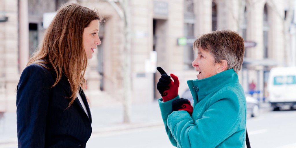 Kate Ellis with a constituent while campaigning last week. Photo: Nat Rogers/InDaily