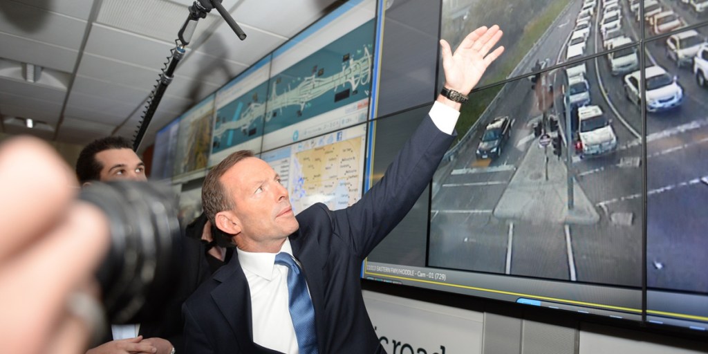 Tony Abbott campaigning in Melbourne today is promising a yearly update to parliament on the status of major infrastructure projects.