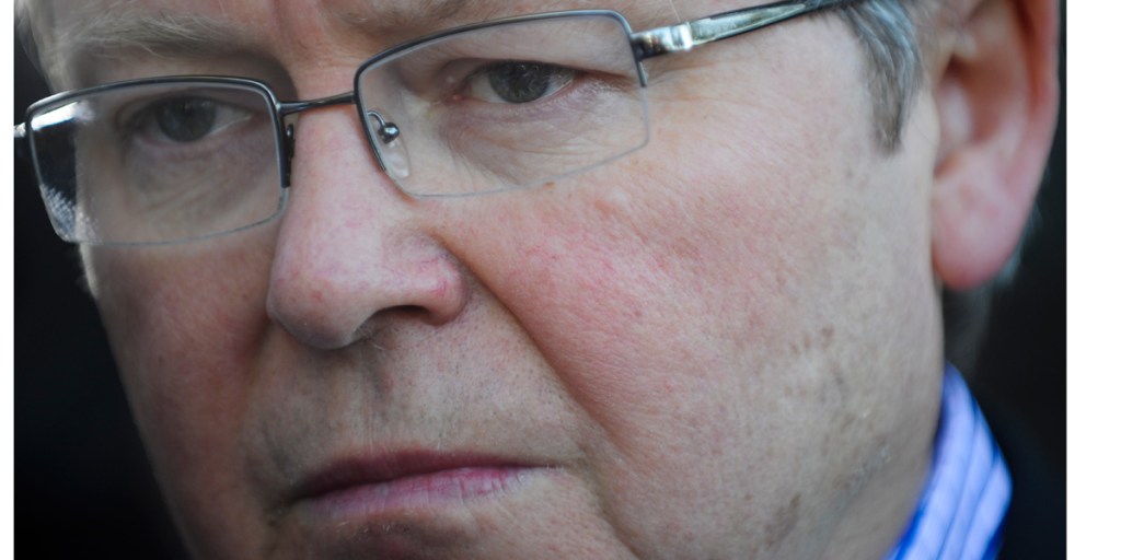Kevin Rudd campaigning in Queensland yesterday.
