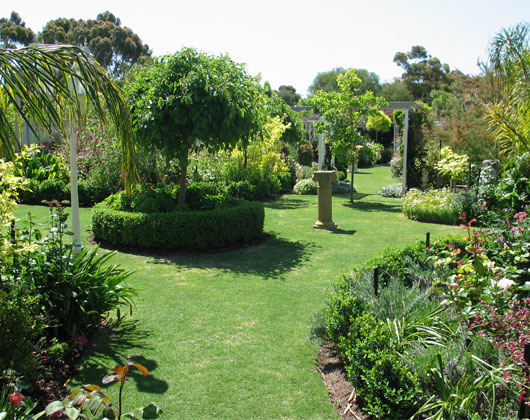 Thumbnail for You’re invited – Camelot Garden Stroll Open day