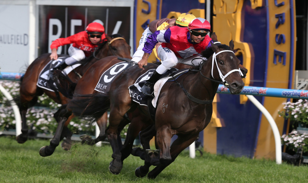 Éclair Big Bang wins at Caulfield
