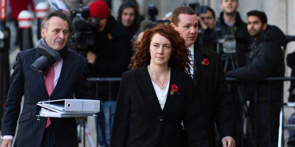 Thumbnail for Hacking trial: Murdoch execs “must have known”