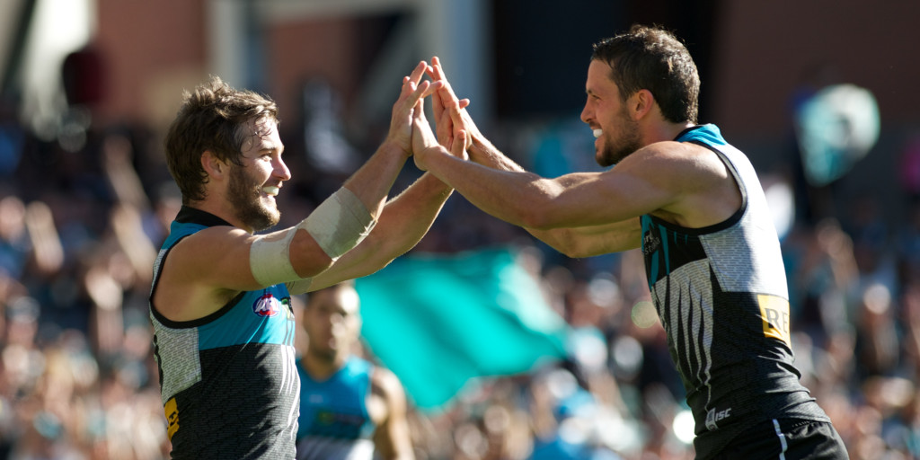 Travis Boak (r) congratulates Sam Gray