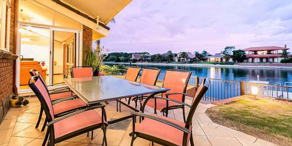 Thumbnail for West Lakes