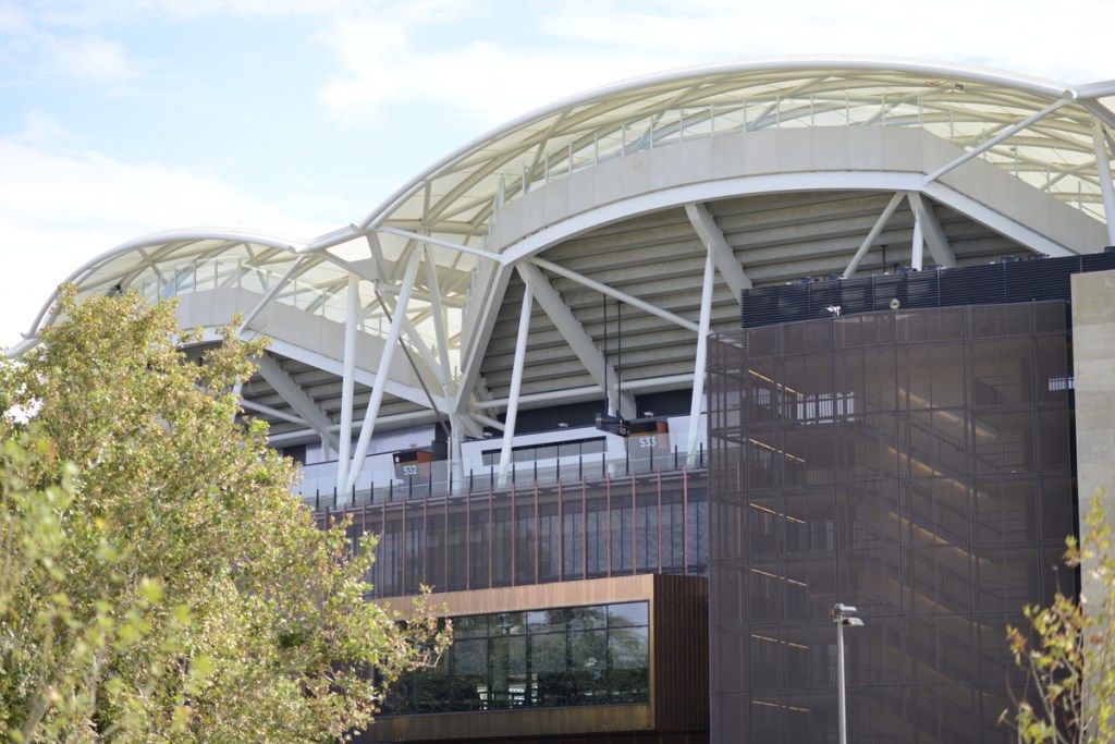 Thumbnail for ICAC confusion: Council in fight over freebies