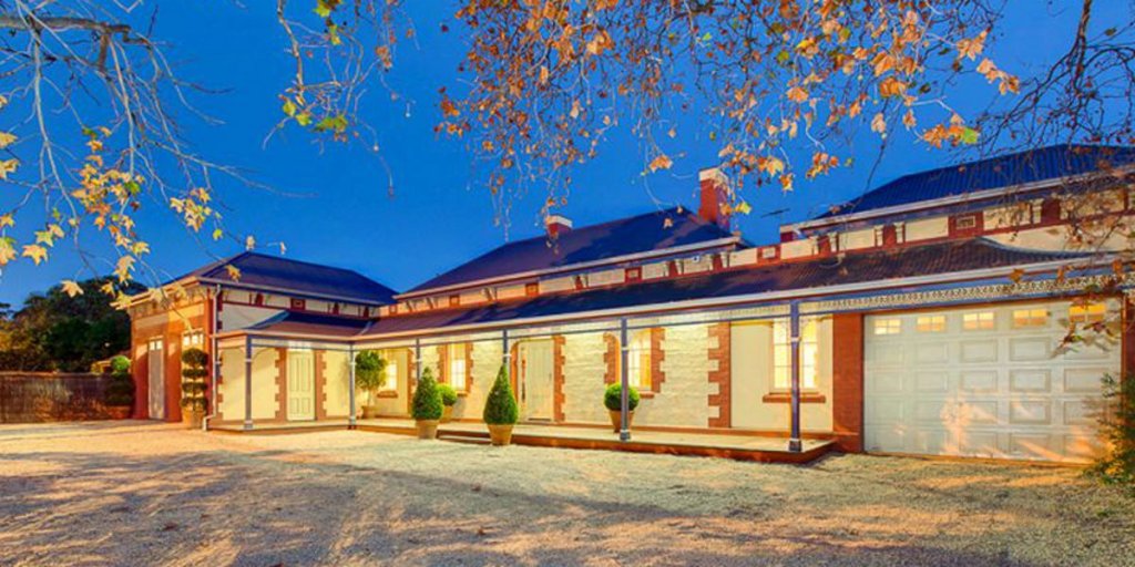 Thumbnail for Hawthorn