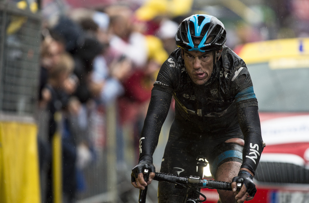 Thumbnail for Froome crashes out of Tour
