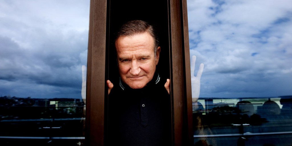 Thumbnail for Comedian and actor Robin Williams dead