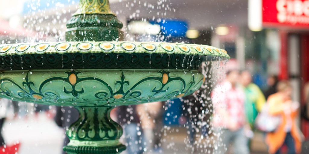 The Rundle Mall fountain flowed with champagne when Don Dunstan opened the pedestrian retail strip on this day in 1976. Photo: Nat Rogers/InDaily