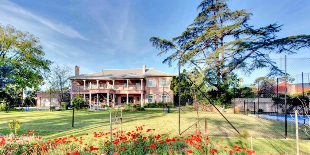 Thumbnail for Royston Park