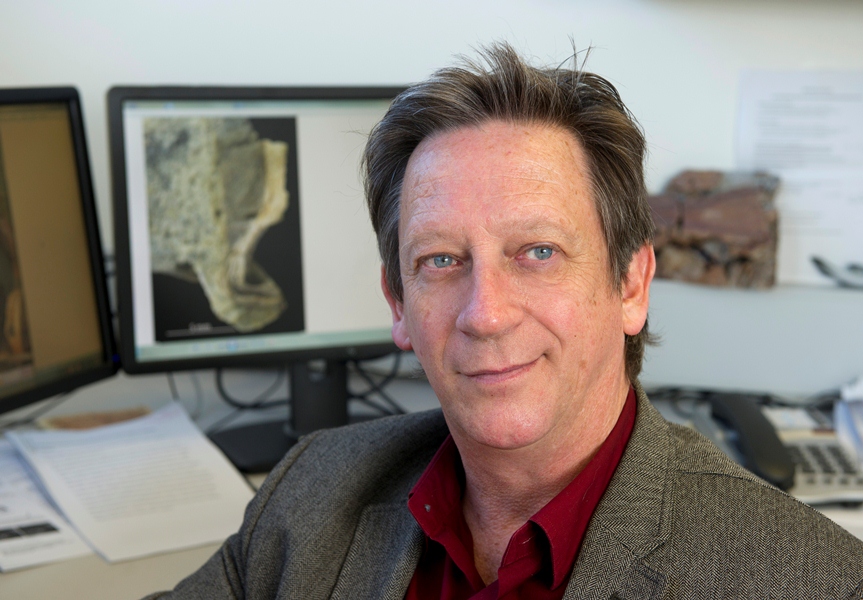 Thumbnail for History of fossil finds leads to coveted science prize