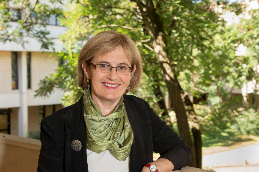 Flinders Professor Melanie Oppenheimer is leading a major national study to find out why people don't volunteer.