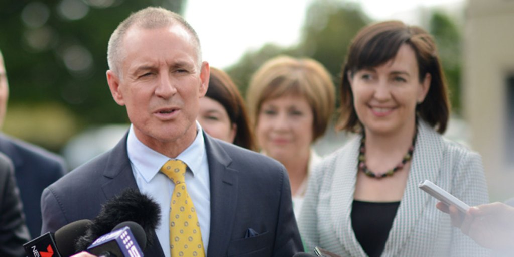 Thumbnail for Premier declares transition to paperless govt