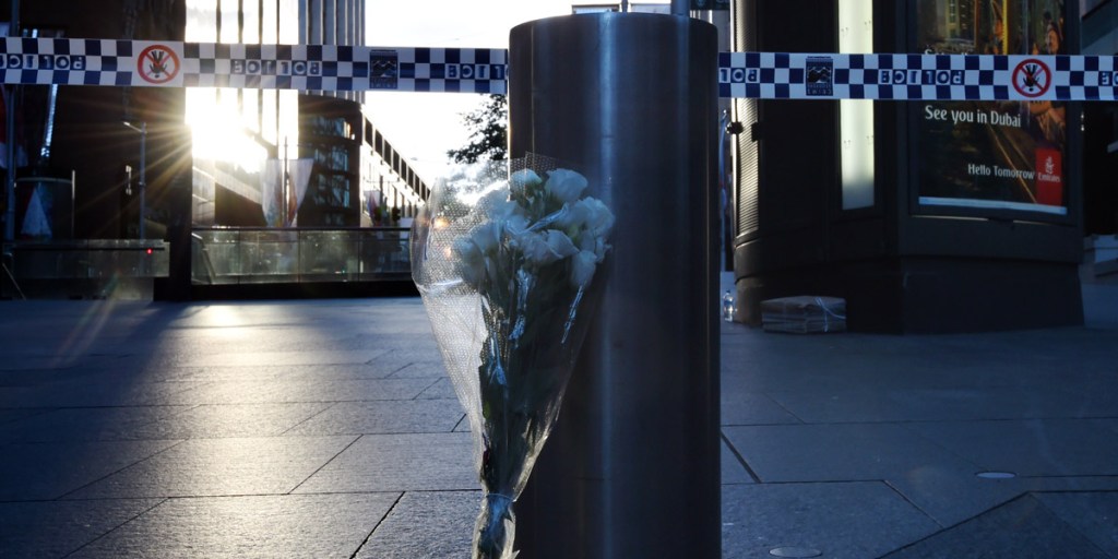 Thumbnail for Tributes flow for siege victims