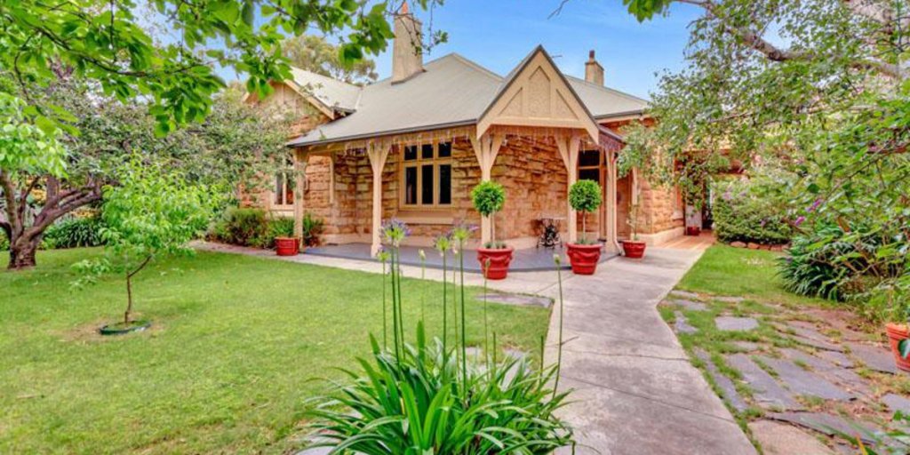 Thumbnail for Hawthorn