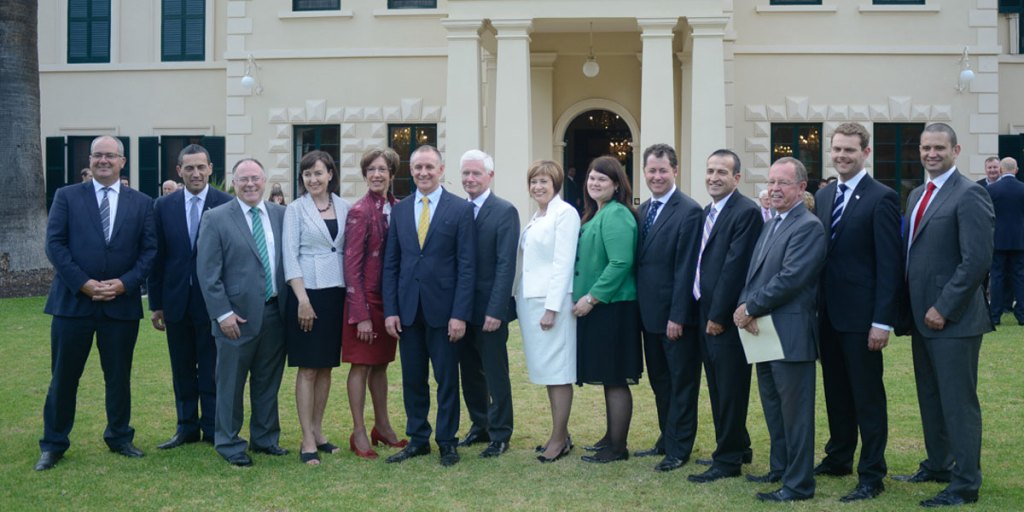 Jay Weatherill with the pre-Hamilton-Smith version of his cabinet.