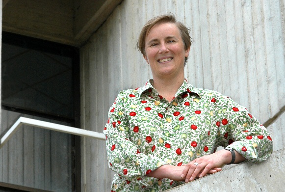 Associate Professor Mary Heath