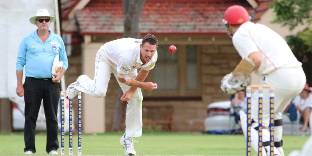 Shaun Tait playing district cricket in Adelaide. Photo: Peter Argent/InDaily