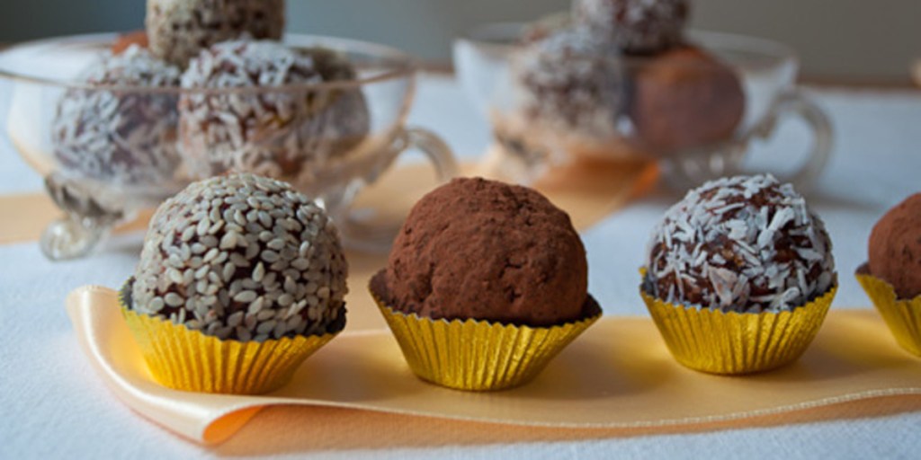 Nutrition celebrities draw us in with fancy blogs, colourful cook books, stylised food photography and inspirational stories. Photo jhard/flickr