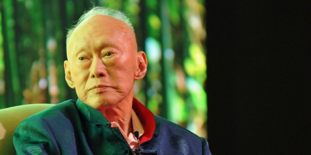 Thumbnail for Lee Kuan Yew dies, aged 91