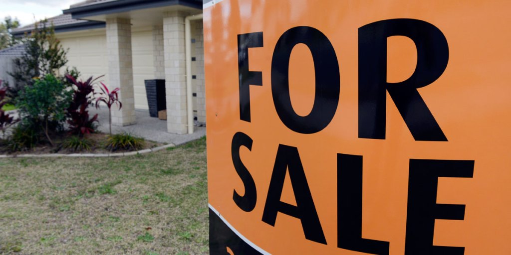 Thumbnail for House price growth slows in Feb