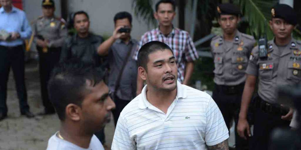 Thumbnail for Adelaide vigil as Bali Nine pair face final hours