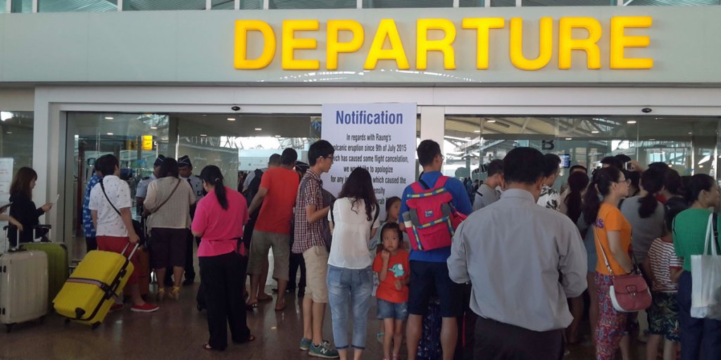 Thumbnail for Thousands flock home from Bali