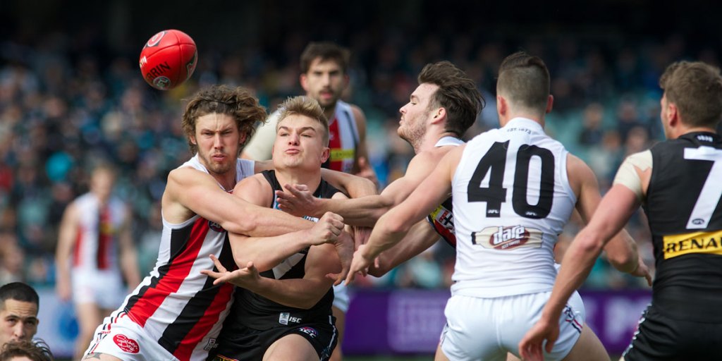 Ollie Wines in action on the weekend before his injury. Photo: Michael Errey/InDaily