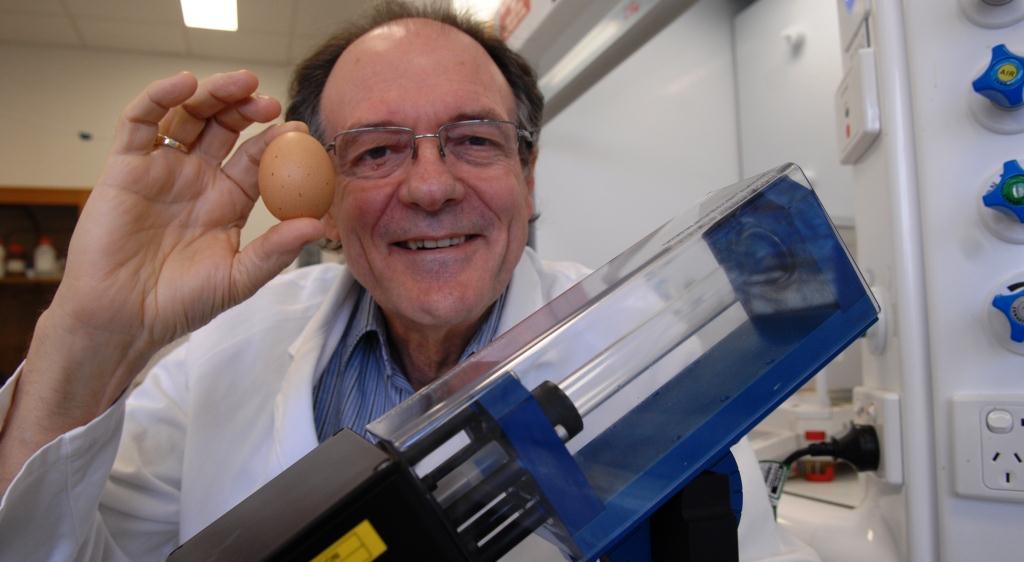 Professor Colin Raston's Vortex Fluidic Device famously unboiled an egg this year. It was recognised by Nobel Laureates at Harvard this morning.