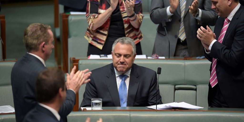 Joe Hockey receives a standing ovation after his valedictory speech in Federal Parliament on Wednesday. AAP image