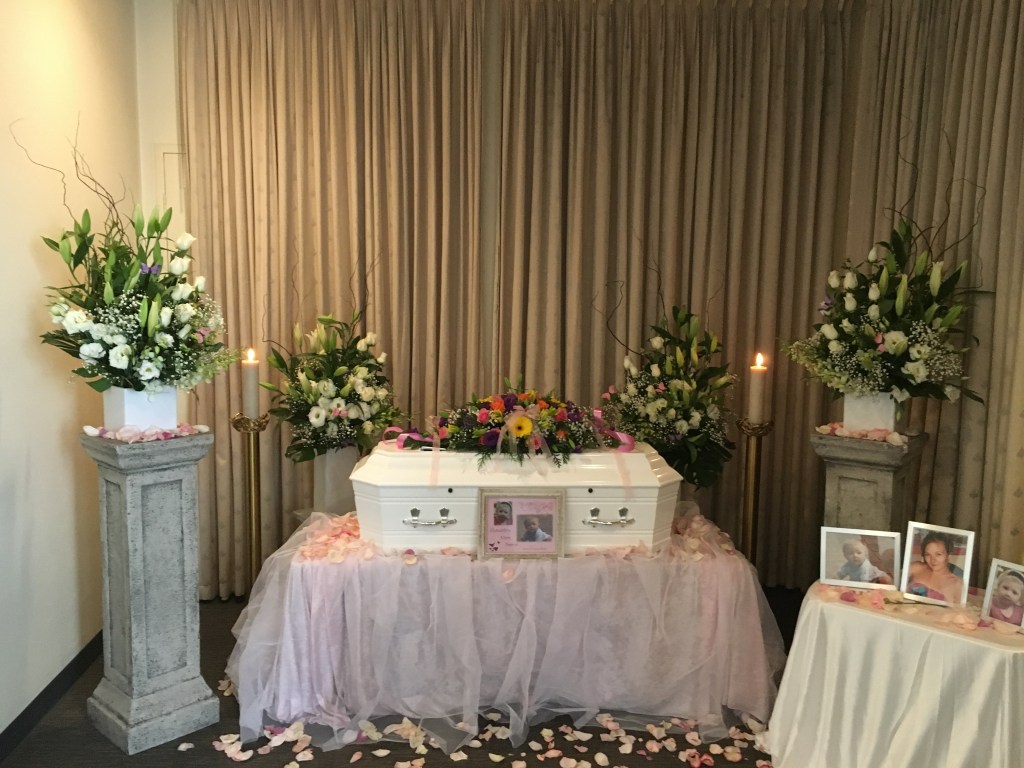 The coffin containing the remains of two-year-old Khandalyce Pearce. Photo: Supplied.