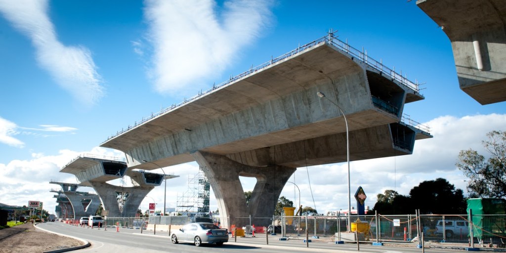 The Superway under construction. Photo: Nat Rogers/InDaily.