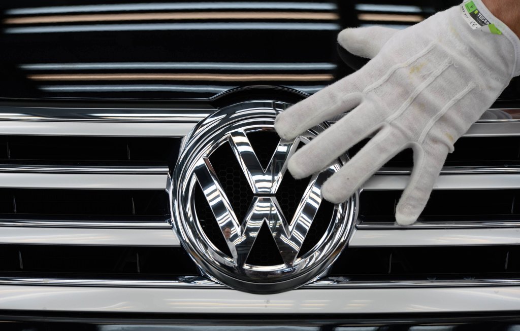 Thumbnail for Australian VW, Audi owners launch lawsuit over emissions scam
