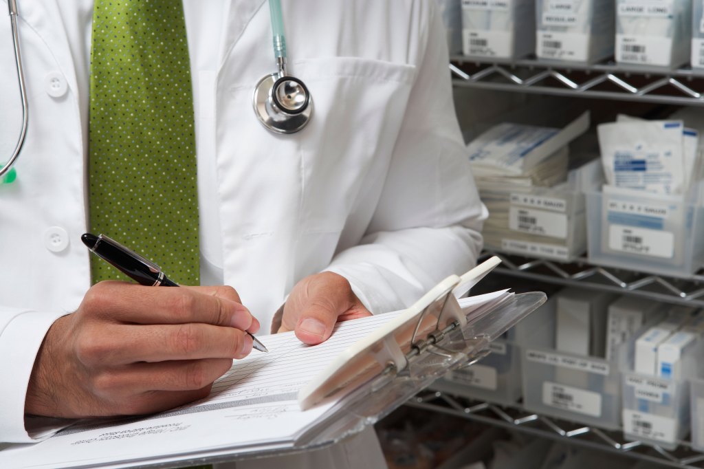 Thumbnail for SA Pathology boss Glenn Edwards quits