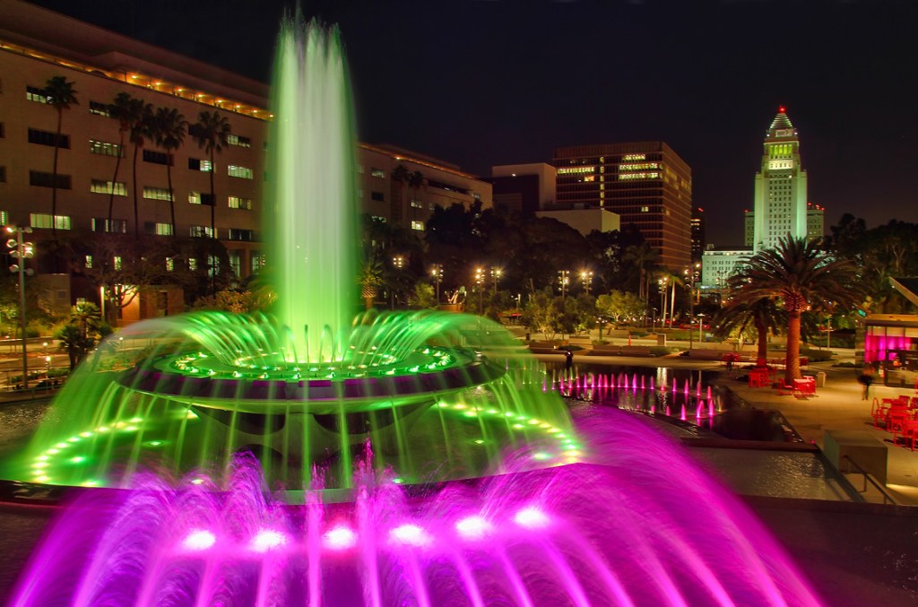 Looking towards Los Angeles City Hall from Grand Park. Photo: Photographersnature / Wikipedia Commons