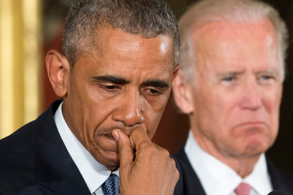 Thumbnail for Tearful Obama vows to fight for gun control