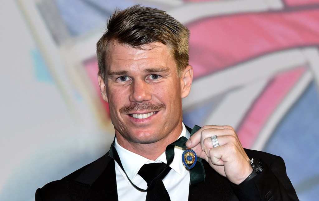 Australian vice-captain David Warner with his Allan Border Medal. Photo: Julian Smith, AAP.