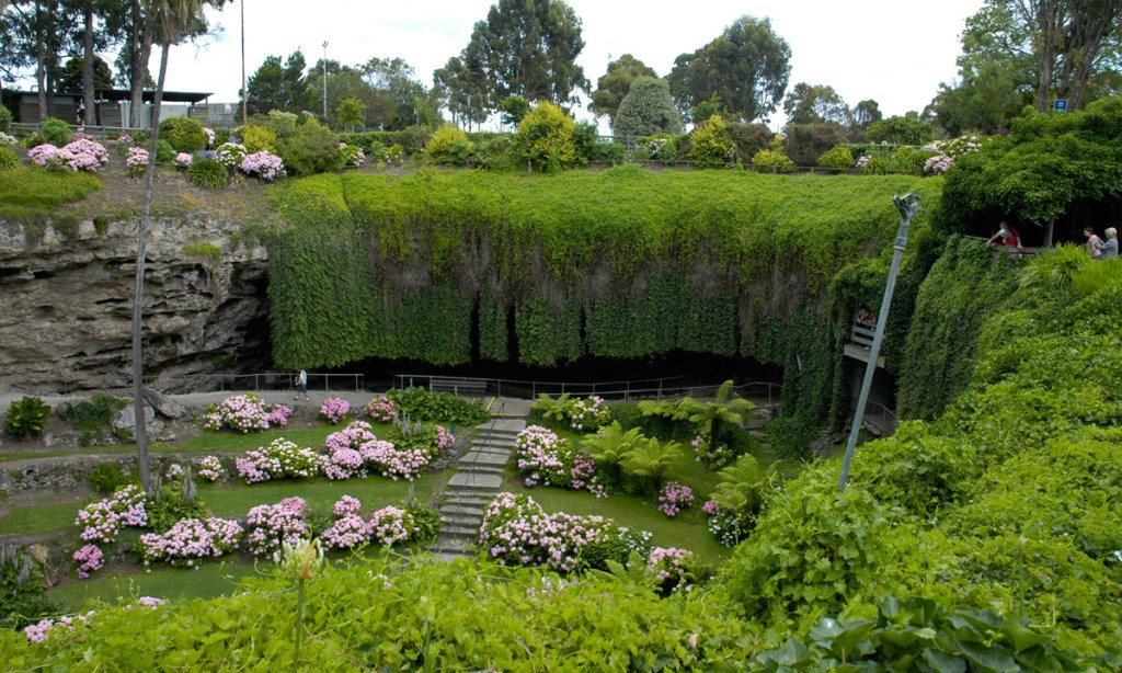 Sunken garden: the Umpherston Sinkhole. Photo: Moshe Reuveni / flickr