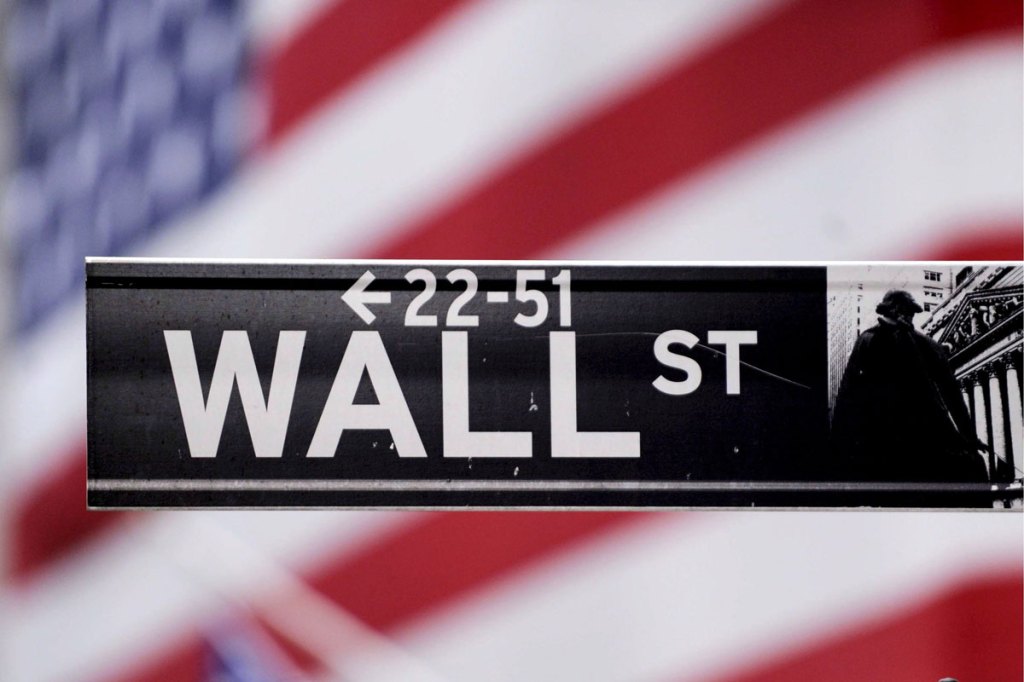 Thumbnail for Wall St plunge takes ASX losses to $110b for 2016