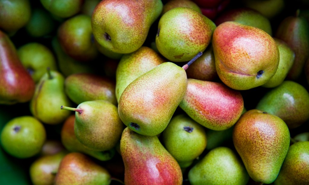 Thumbnail for Fresh at the market: Pears