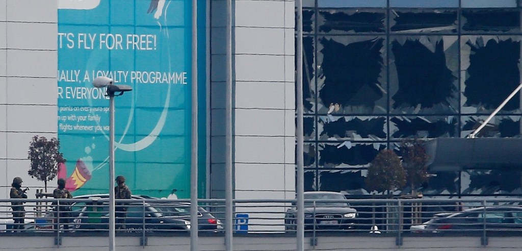 Thumbnail for Airport strike off as Turnbull joins condemnation