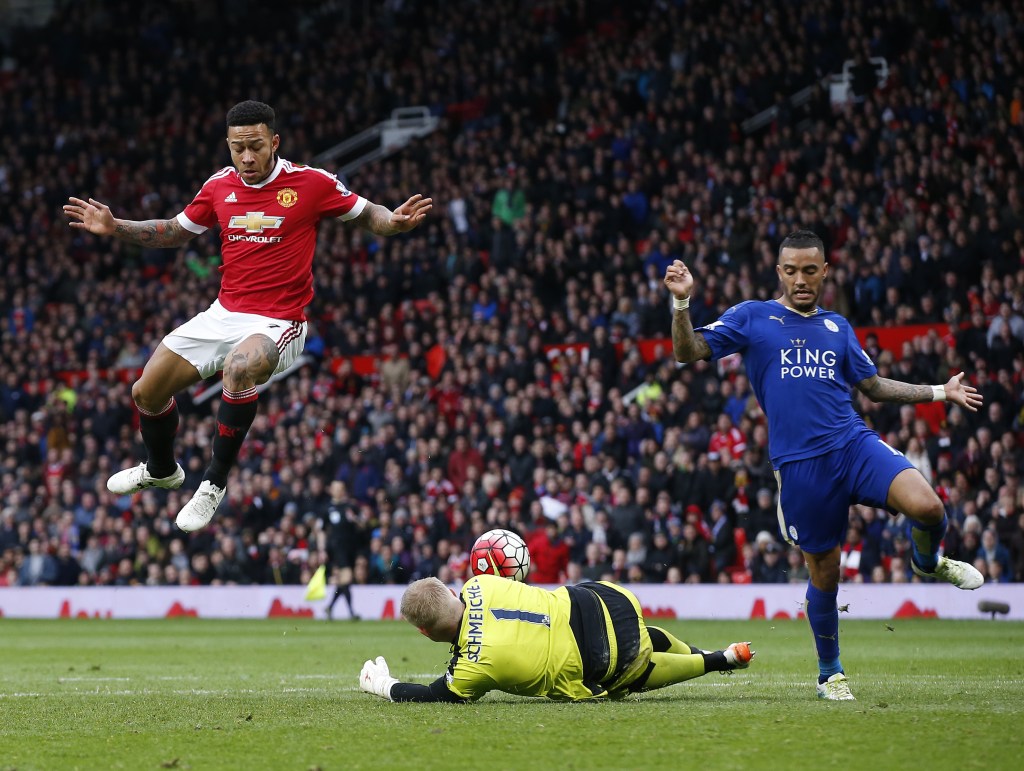 Kasper Schmeichel of Leicester City saves at the feet of Manchester United's Memphis Depay. Photo: Simon Bellis, Sportimage/PA Images.






























- Newcastle Utd vs Tottenham - St James' Park Stadium - Newcastle Upon Tyne - England - 19th April 2015 - Picture Phil Oldham/Sportimage.
