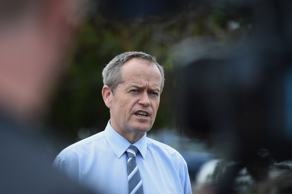 Thumbnail for Shorten closes on Turnbull as preferred PM