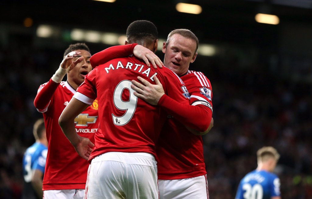 Thumbnail for Rooney finally fires as Man Utd finish fifth