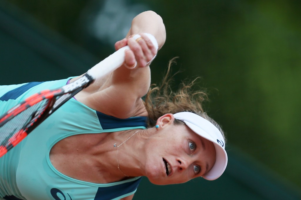 Thumbnail for Wrist injury ‘no concern’ for winning Stosur