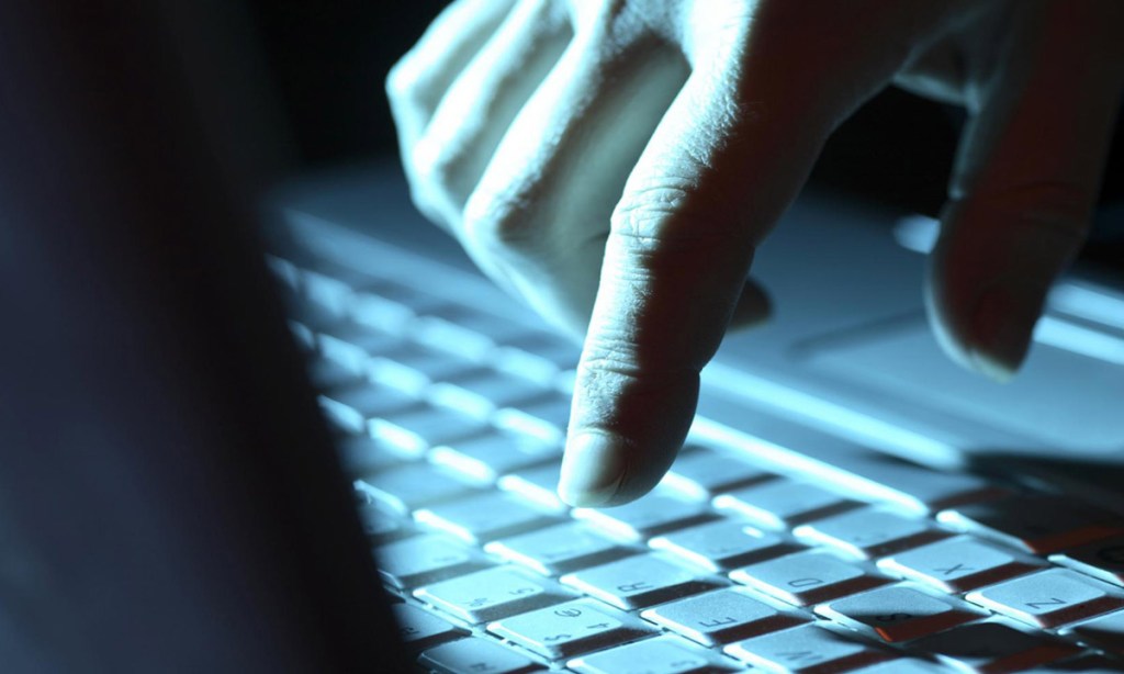 Thumbnail for SA Govt waives driver’s licence fees for victims of Optus hack
