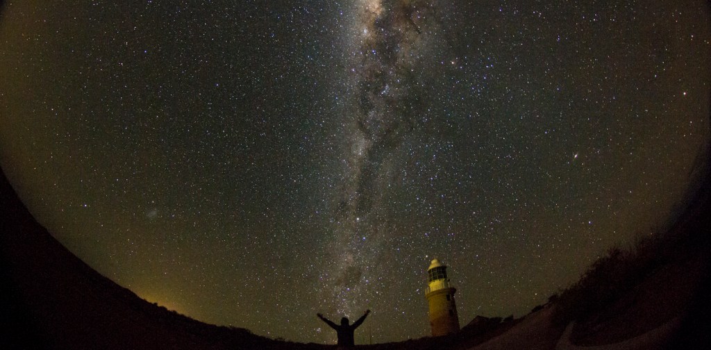 We can all reach for the stars in The Milky Way over Western Australia. Photo: Flickr/HuiChieh