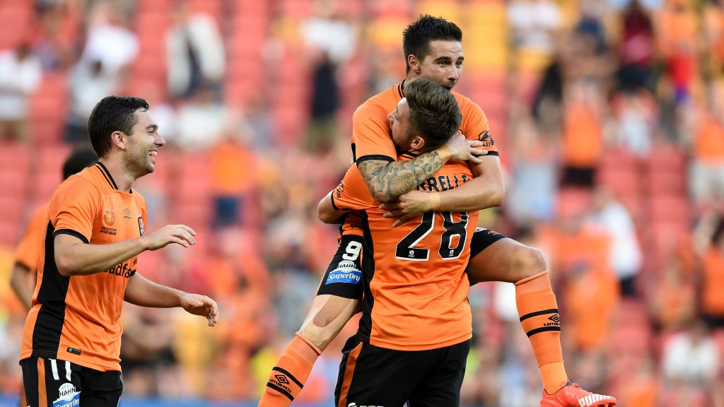 Thumbnail for Maclaren stars as Roar beat Glory